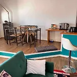Sardinia House With Beautiful View Near Sea בית נופש