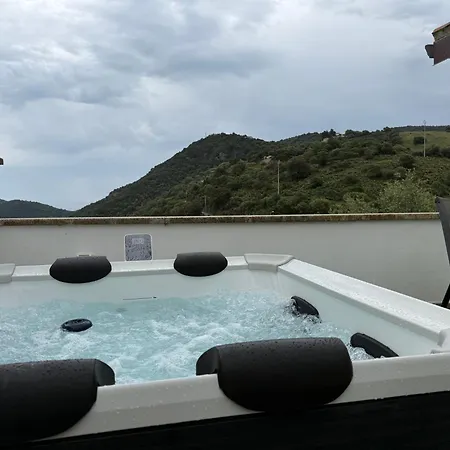 Sardinia House With Beautiful View Near Sea בית נופש Brunella