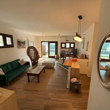 Dom wakacyjny Sardinia House With Beautiful View Near Sea