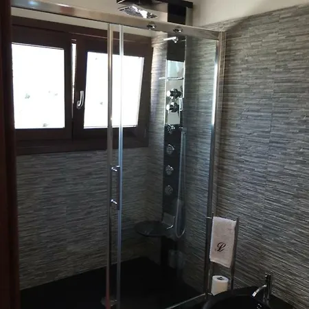 Sardinia House With Beautiful View Near Sea Nyaraló